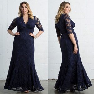 *WORN ONCE* Kiyonna Screen Siren Lace Gown